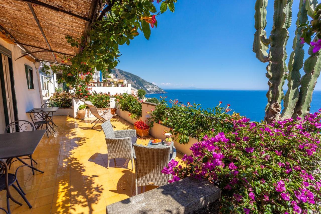 Villa Il Pettirosso In Positano Extérieur photo