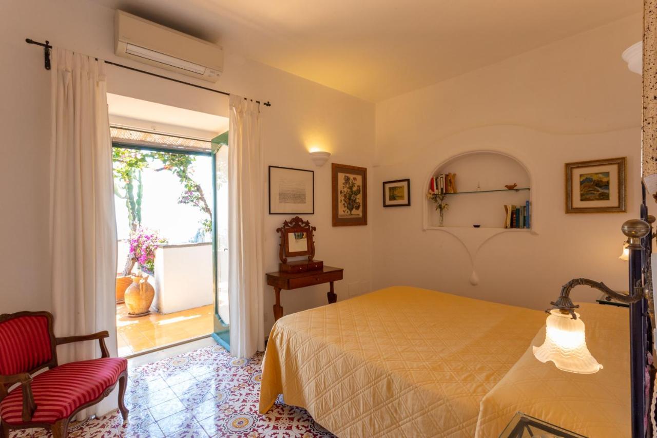 Villa Il Pettirosso In Positano Extérieur photo