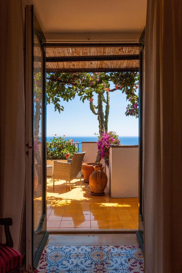 Villa Il Pettirosso In Positano Extérieur photo