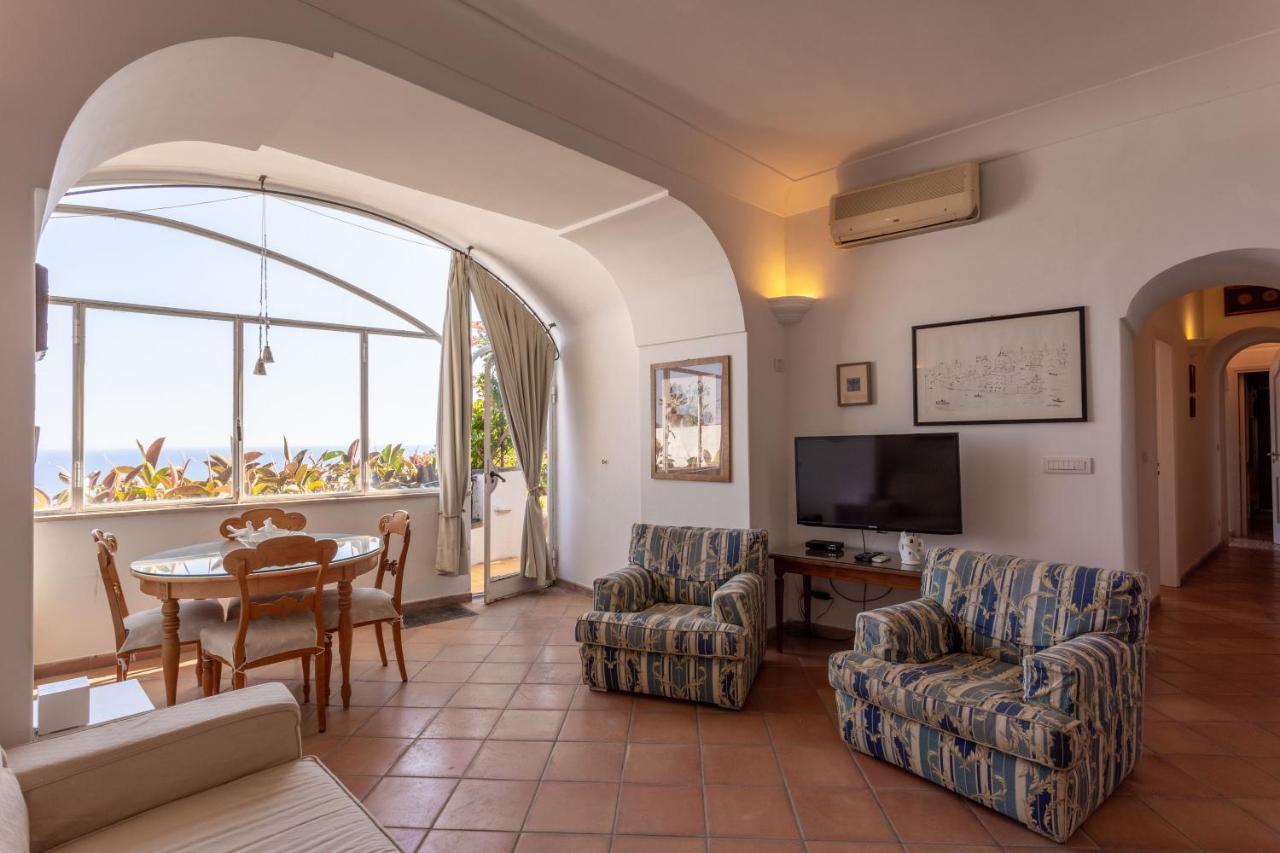 Villa Il Pettirosso In Positano Extérieur photo